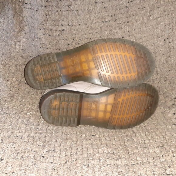 DR. DOC MARTENS-Taupe Leather-1460 Pascal Boots-8 Eye- Size 41/9 Ladies-Excellen - Picture 11 of 11